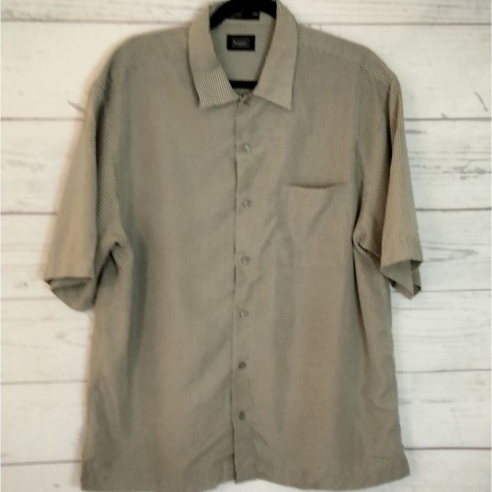 Haggar Men's Casual Button Down in Taupe